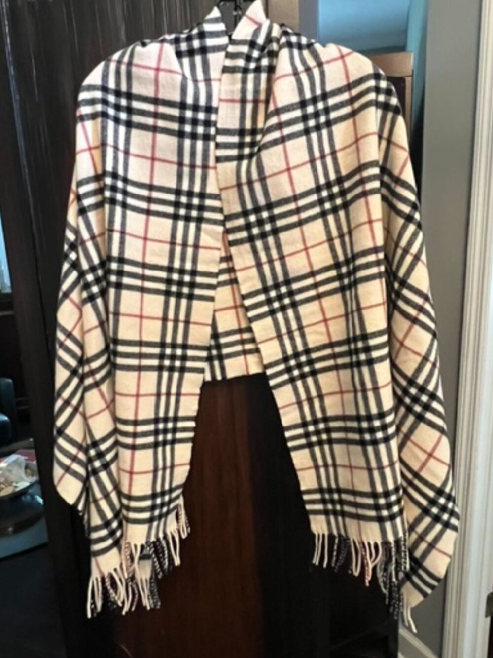 Burberry London Oversized Classic Check 100% Wool Scarf Shawl Wrap